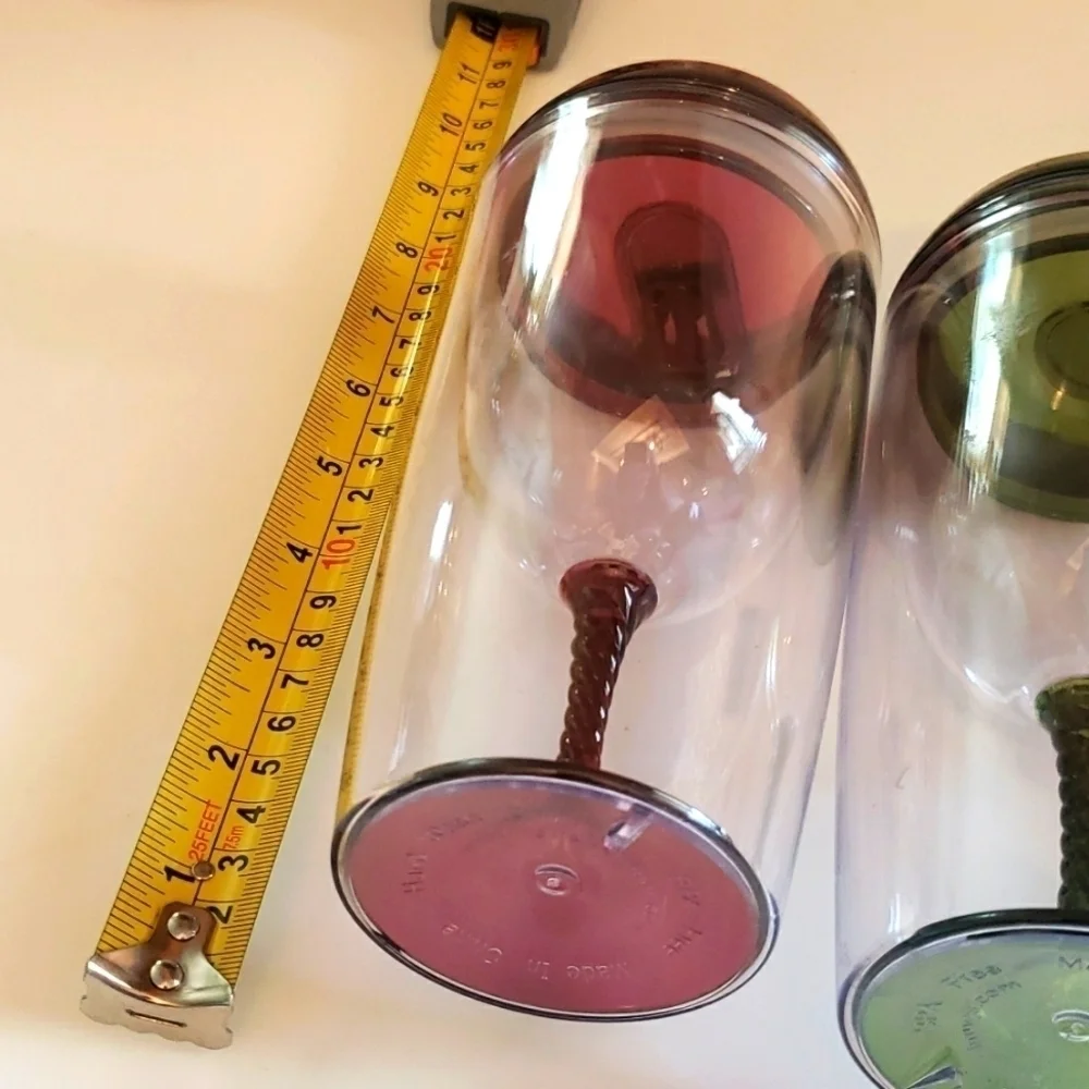 NWOT Wine Tumbler Set Insulated Double Wall Acrylic Spill-Resistant Lid